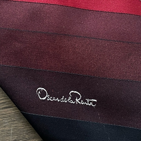 Oscar de la Renta Vintage Red Black and Navy Silk Striped Tie - Picture 2 of 4
